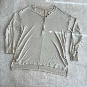 Abercrombie & Fitch Long Sleeve Shirt size M